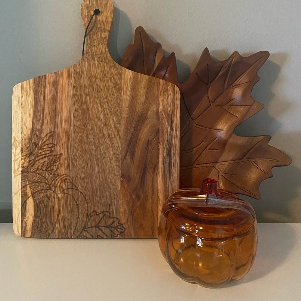 NEW Orange glass pumpkin container